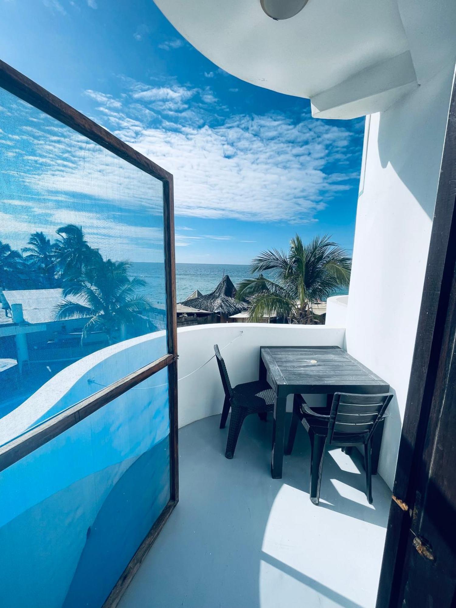 Loki Del Mar Hostel